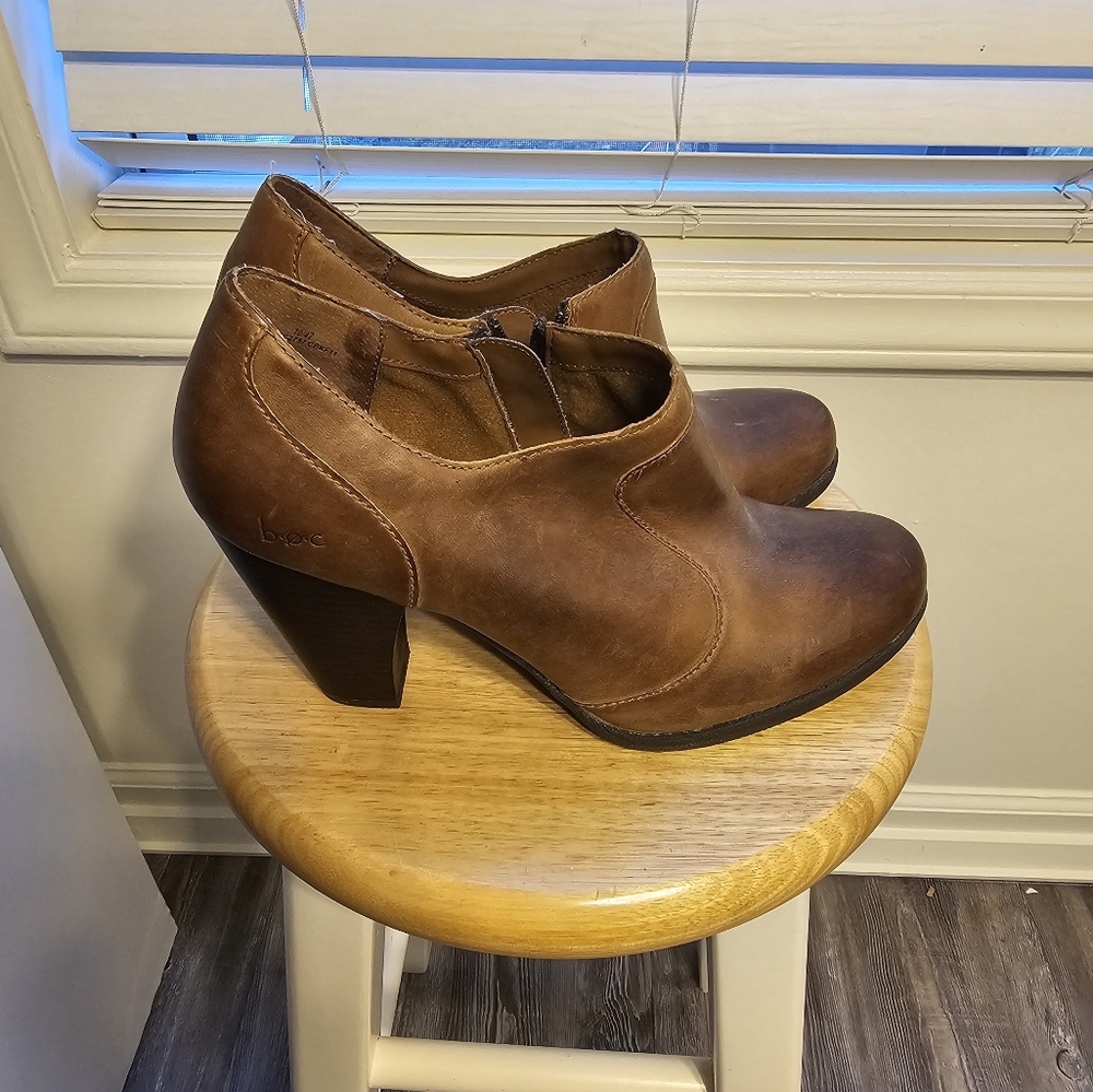 BOC boots size 10